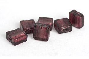 Glasperle, Silberfolie, quadratisch, weinrot